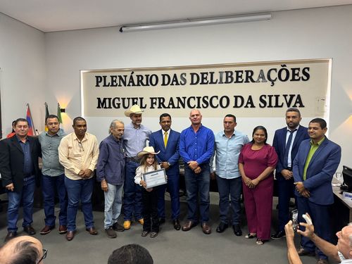 Câmara Municipal de Taquarussu realiza sessão solene para entrega de moções de parabenização.