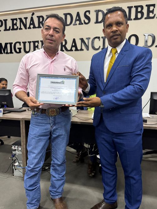 Câmara Municipal de Taquarussu realiza sessão solene para entrega de moções de parabenização.