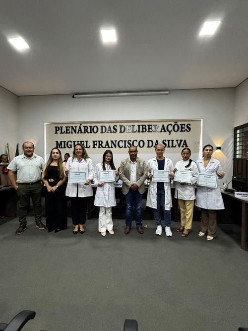 MOÇÃO DE AGRADECIMENTOS para as equipes de enfermagem (técnicos de enfermagem e enfermeiros da UBS.