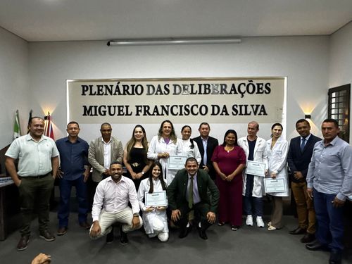MOÇÃO DE AGRADECIMENTOS para as equipes de enfermagem (técnicos de enfermagem e enfermeiros da UBS.