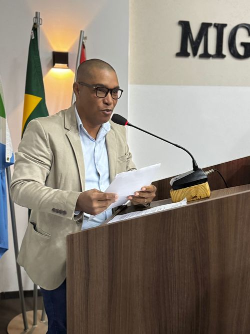 *Câmara realiza sessão solene em homenagem aos enfermeiros e técnicos de enfermagem pelo trabalho durante a COVID-19*